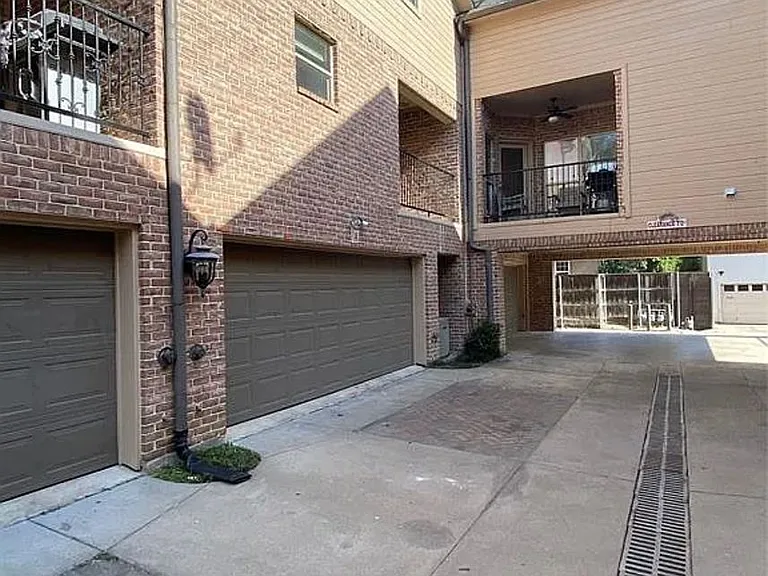 3421 Normandy Ave #4 — Photo 15