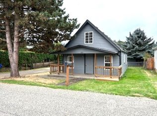 1511 N 3rd Ave, Kelso, WA