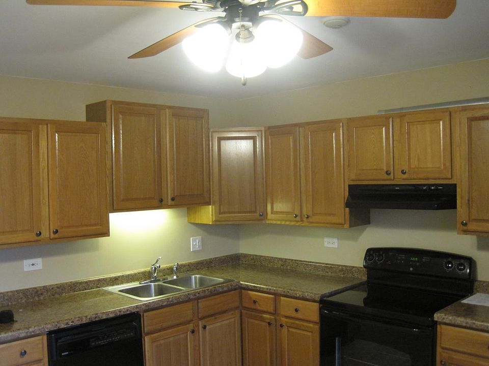 1st image of 522 Brookside Dr