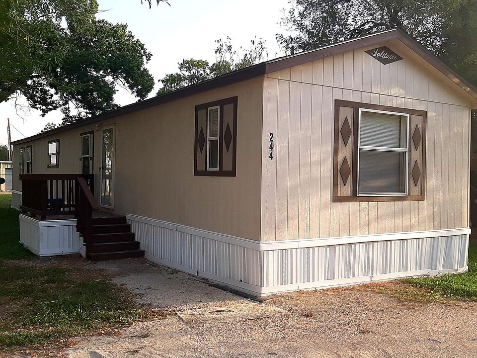 1st image of 244 Douglas St