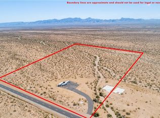 1156 S Aztec Rd, Golden Valley, AZ 86413