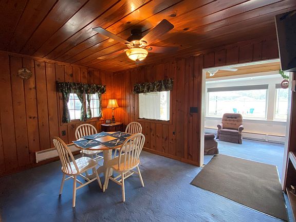 4th image of 9705 Lakeview Dr