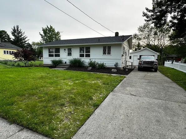 2583 Hague Ave SW, Wyoming, MI 49519