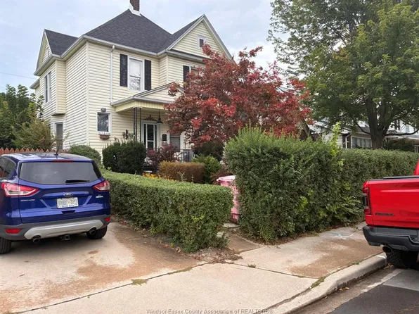 1232 Janette Ave, Windsor, ON N8X 1Y6