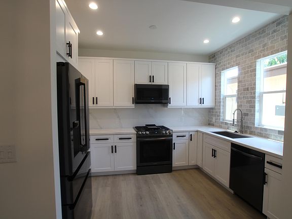5th image of 1432 S Wooster St #1432