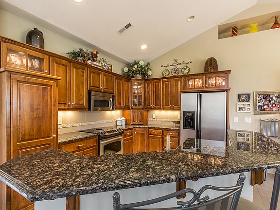 GRANITE & CUSTOM CABINETS