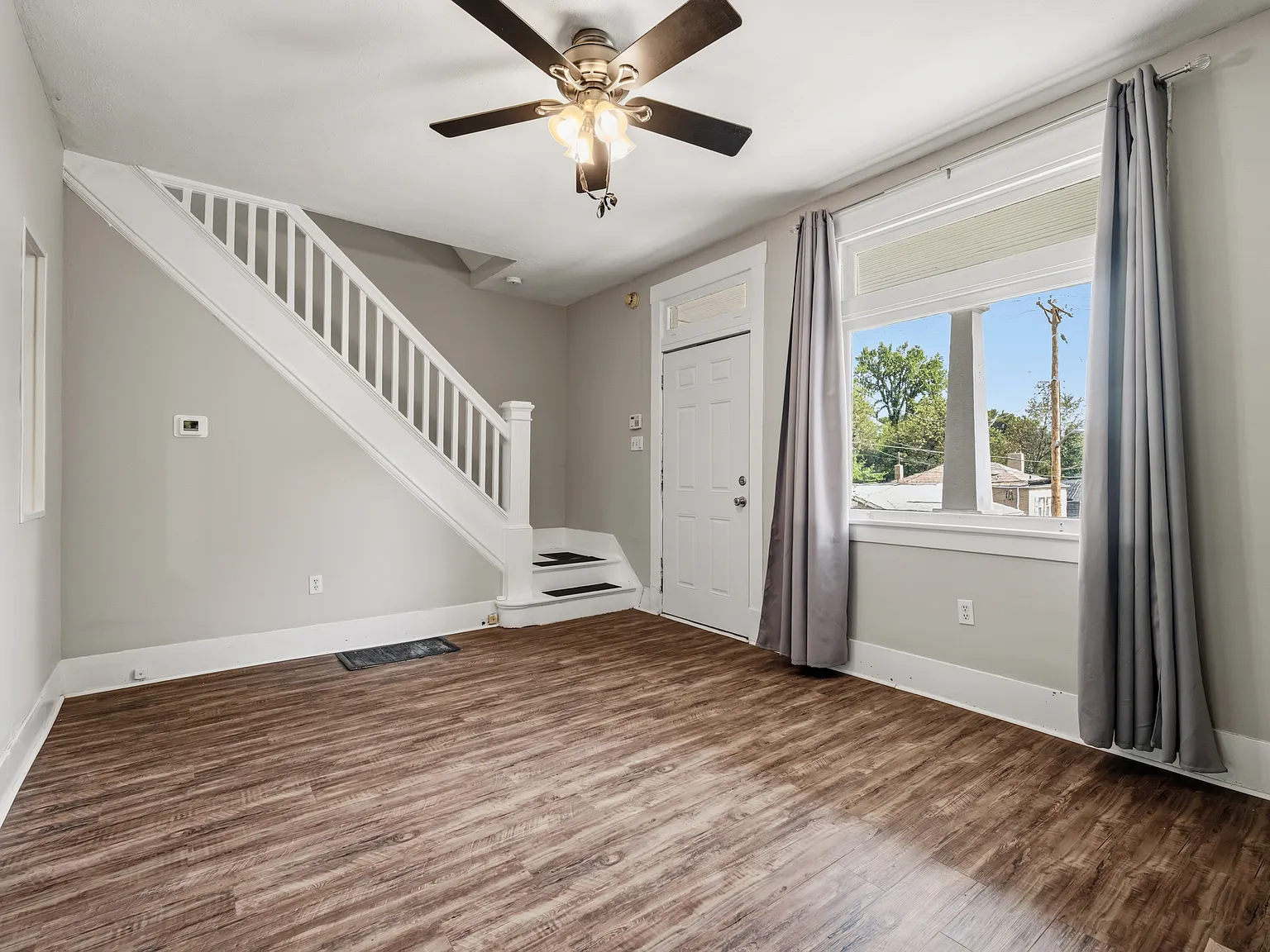 3 bed, 1216 sqft, $1,650 — Photo 3