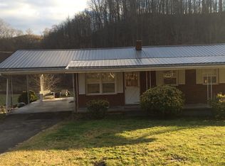 2388 Gravel Lick Rd, Castlewood, VA 24224