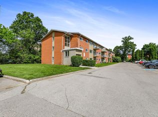 1426 Huron St, London, ON N5V 2E5