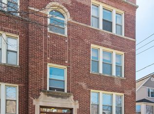2007 W Warner Ave #3, Chicago, IL 60618