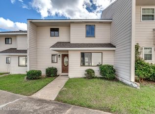 1022 Windrose Dr, Brandon, MS 39047
