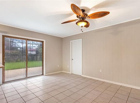 4th image of 1407 Englewood Dr