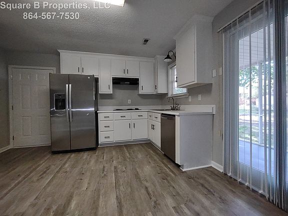 5th image of 111 Hughes St