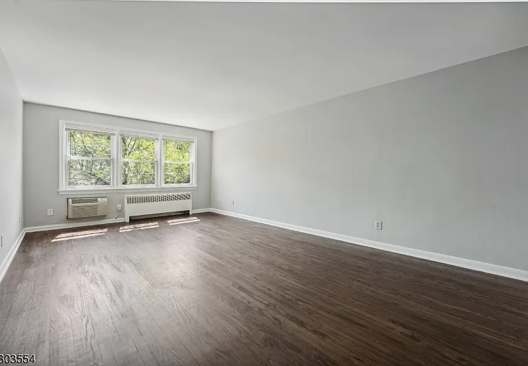 24 Hutton Ave #38 — Photo 7