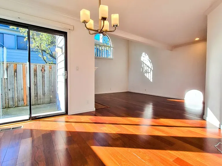 1206 Sierra Village Way — Photo 9