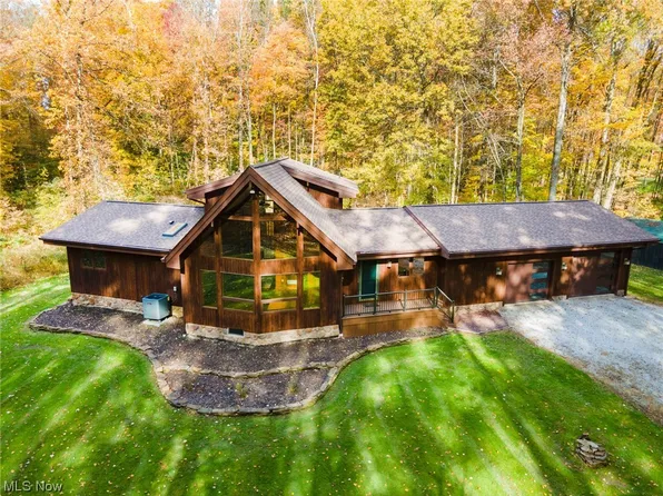 527 State Route 14, Deerfield, OH 44411