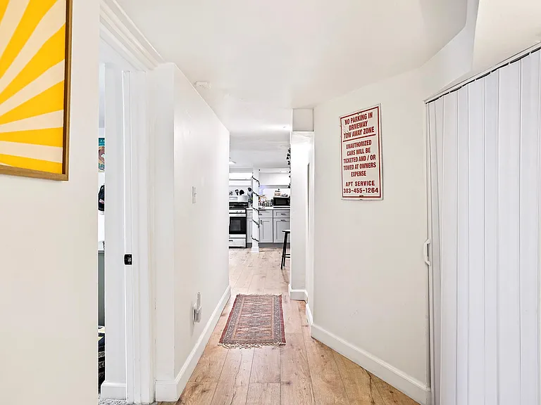 701 N Galapago St #C — Photo 3
