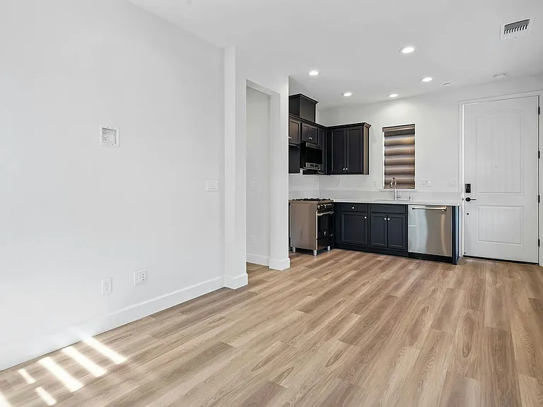 2943 Neil Jerome Dr #2 — Photo 3