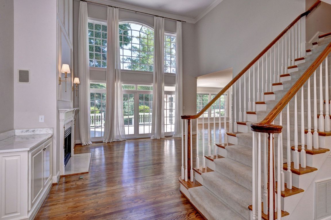 next background image