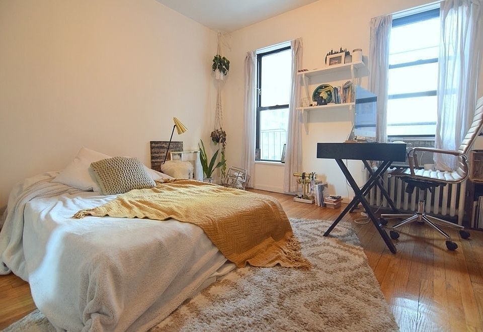 1st image of 928 3rd Ave #5B