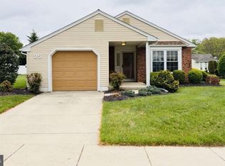 95 Lakebridge Dr, Deptford, NJ 08096