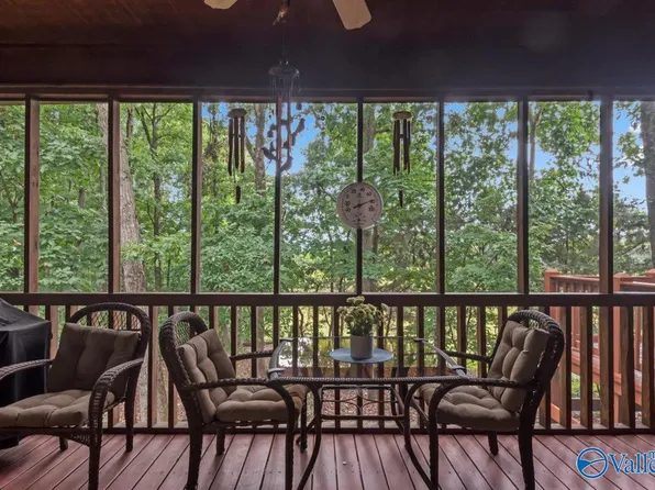 1304 Cardessa Ln, Grant, AL 35747