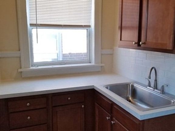 5th image of 4925 Eichelberger St Unit A