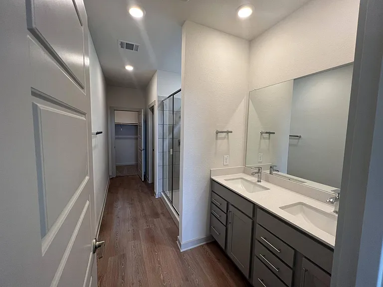 443 Wilshire Rd — Photo 6