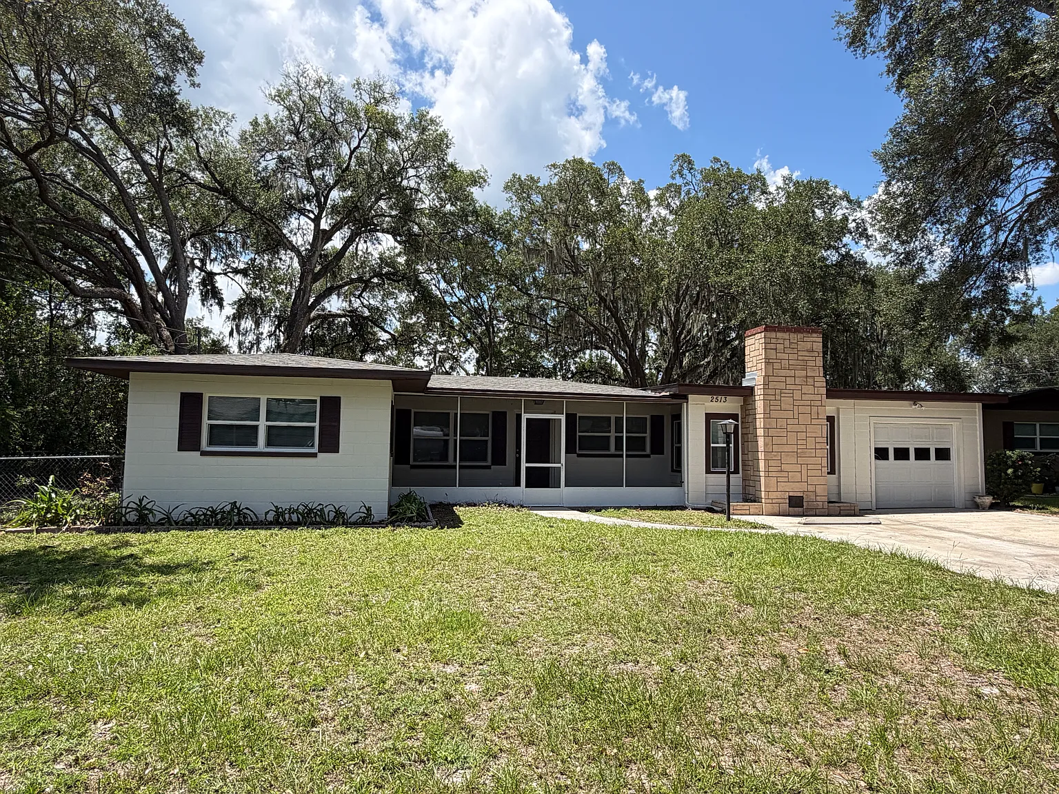 2 bed, 1084 sqft, $1,500 — Photo 1
