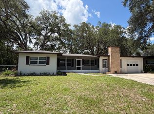 2513 Winona Ave, Leesburg, FL 34748