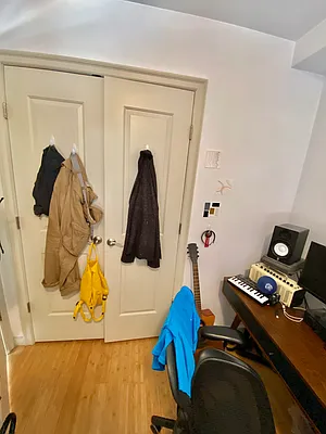 Rented by Compass | media 25