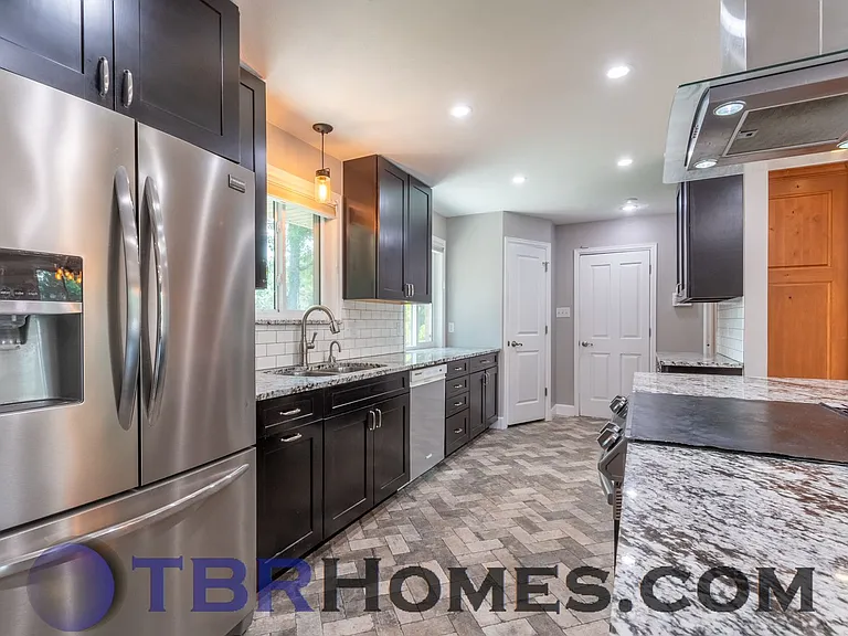 8635 W Tennessee Pl — Photo 6