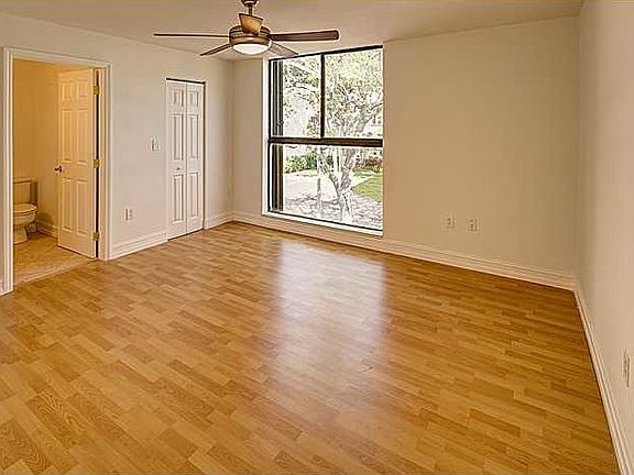 4th image of 3029 NE 183rd Ln
