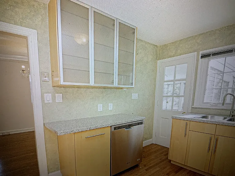 526 Williams Rd — Photo 11