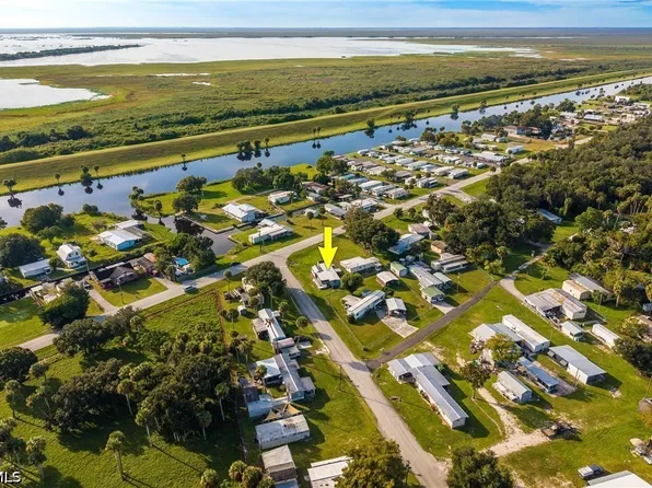 1214 Martin Blvd, Moore Haven, FL 33471