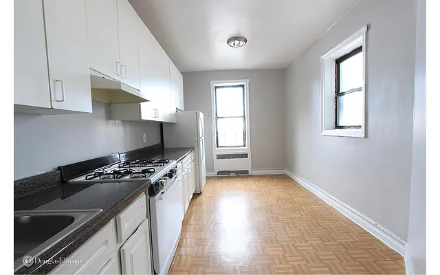 Rented by Douglas Elliman | media 20