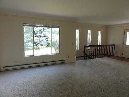 3rd image of 4712 Glenwood Ave