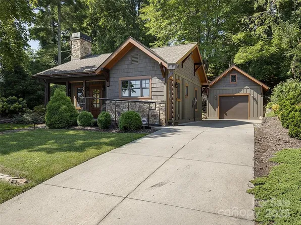 49 King St, Brevard, NC 28712