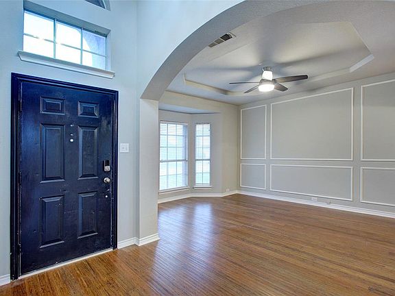 3rd image of 1300 Vistawood Dr