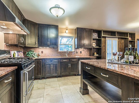 2nd image of 11515 Whisper Cir
