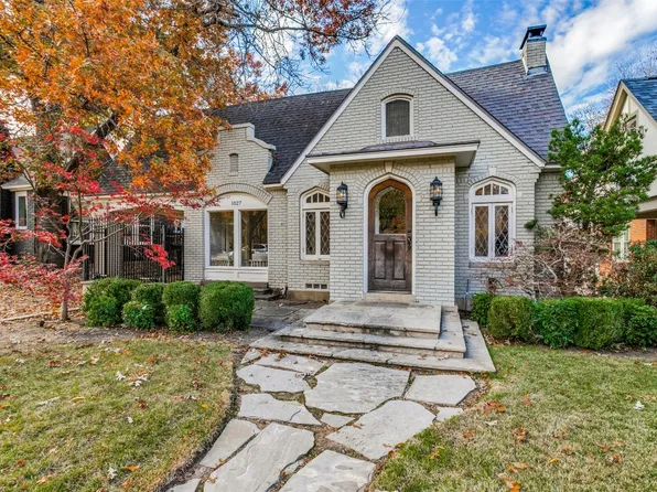 1027 N Edgefield Ave, Dallas, TX 75208