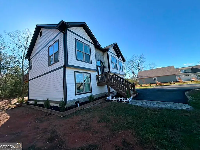 363 Bayside Ln — Photo 4