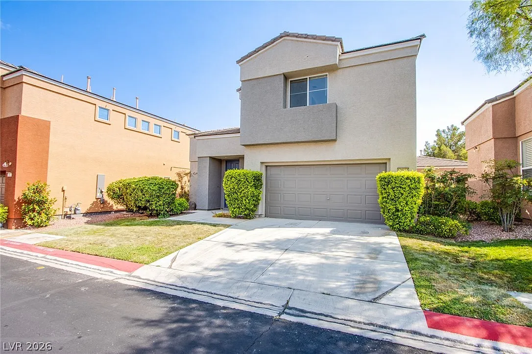 3 bed, 2.5 bath, 1564 sqft, $2,100 — Photo 3