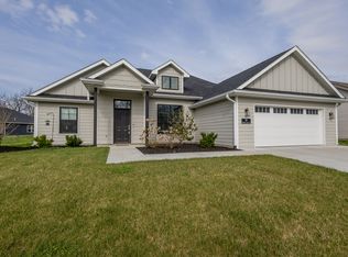 85 N Luna Ln, Columbia, MO 65201