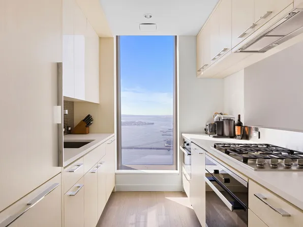 252 South Street image 6 of 27