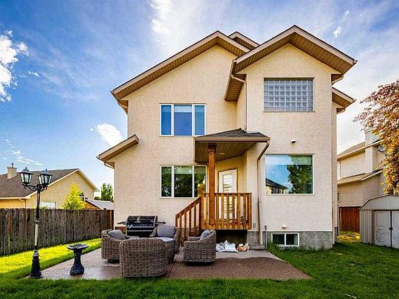 5th image of 6 W Strathridge Way SW
