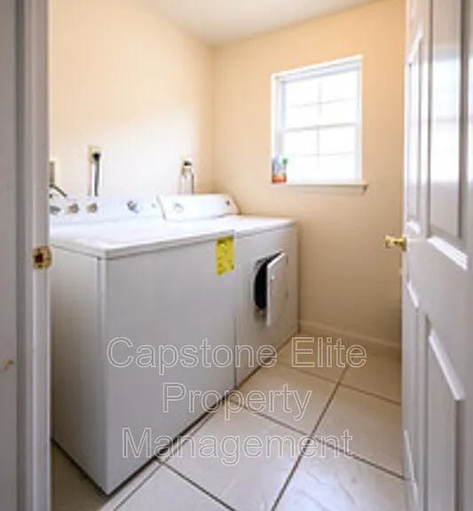 117 Hudson St #2-2-3 — Photo 7