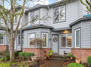 672 NE 9th St, Gresham, OR 97030