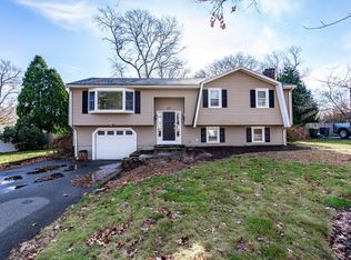 50 Crabtree Ln, Abington, MA 02351