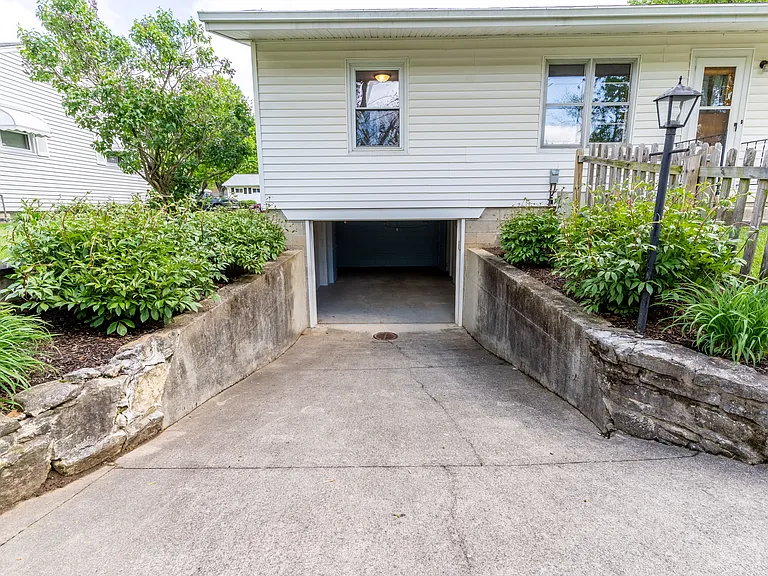 1314 North Rd — Photo 27